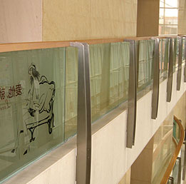 不銹鋼欄桿立柱