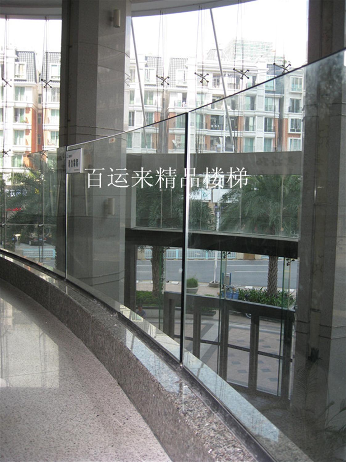 陽(yáng)臺(tái)玻璃